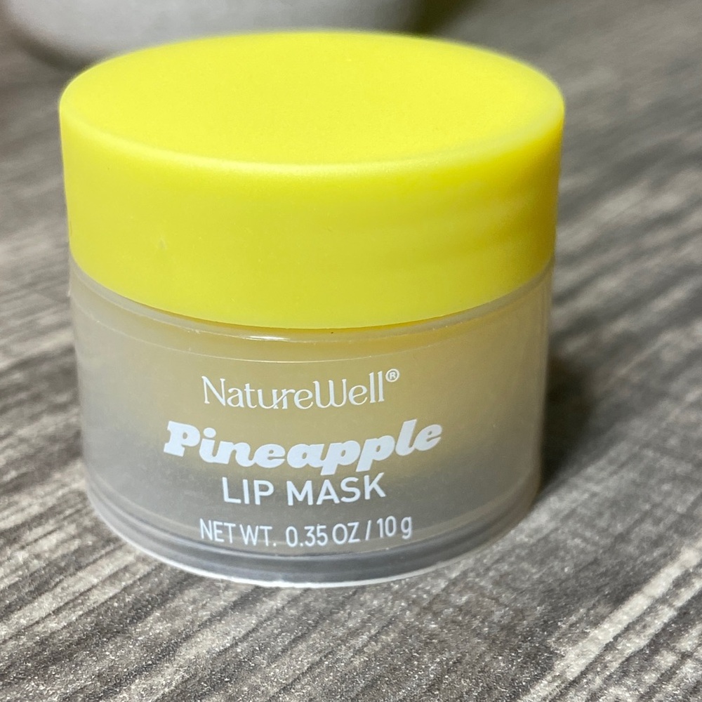 🌵5 for $20🌵NatureWell Pineapple Lip Mask